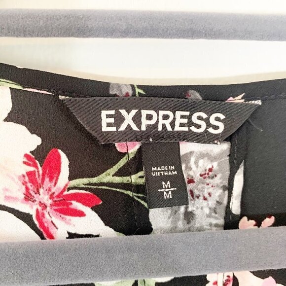 Express black bold spring floral lightweight y2k flowy back sleeveless top - Picture 4 of 9